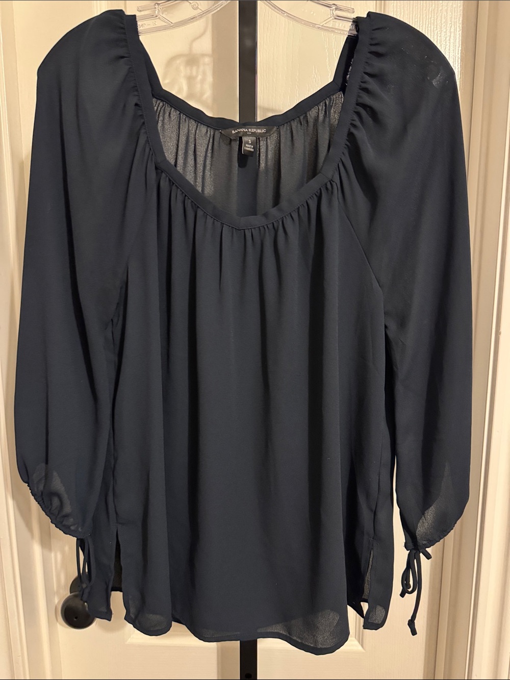 Banana Republic Black Peasant-Style Long Sleeve Blouse 0125